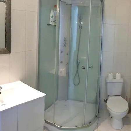 With 2 Bedrooms In Caloura With Furnished Terrace And Wifi Apartman *