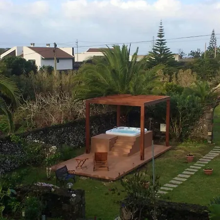 Apartman With 2 Bedrooms In Caloura With Furnished Terrace And Wifi