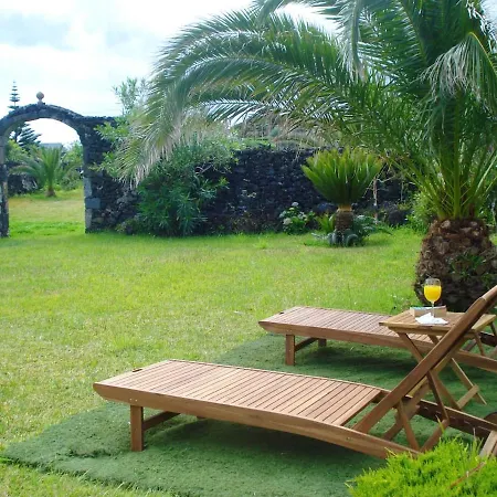 With 2 Bedrooms In Caloura With Furnished Terrace And Wifi Apartman