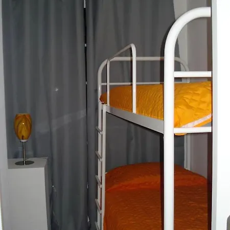 With 2 Bedrooms In Caloura With Furnished Terrace And Wifi