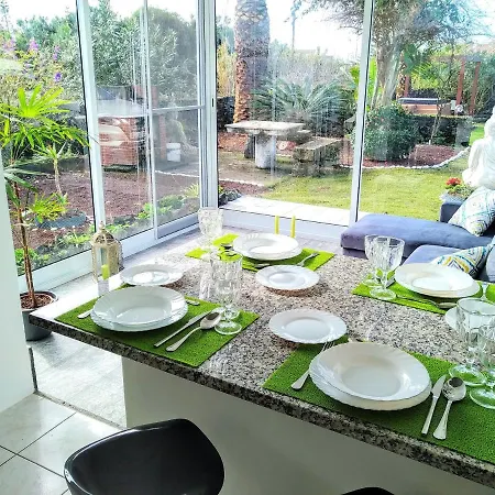 With 2 Bedrooms In Caloura With Furnished Terrace And Wifi